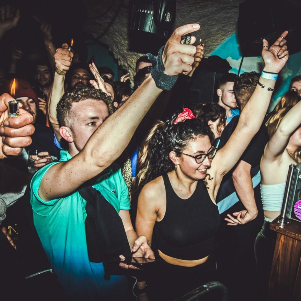 A packed dancefloor on a Friday night at Sully's bar & club Meribel